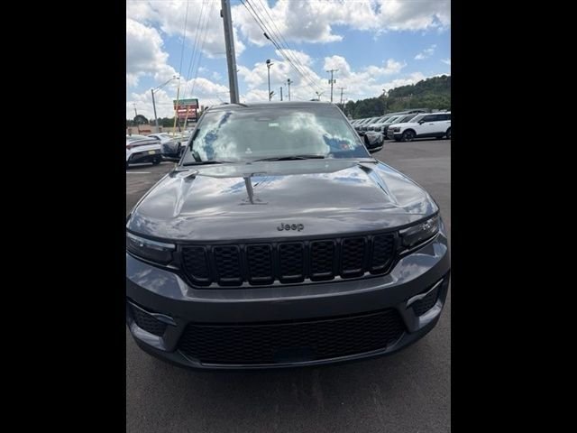Used 2024 Gray Jeep Limited image 2