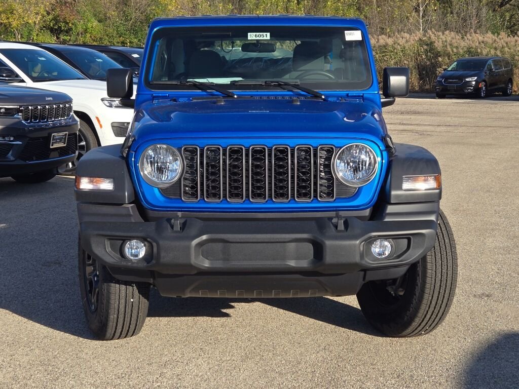 New 2026 Hydro Blue Pearl-Coat Exterior Paint Jeep Sport image 5