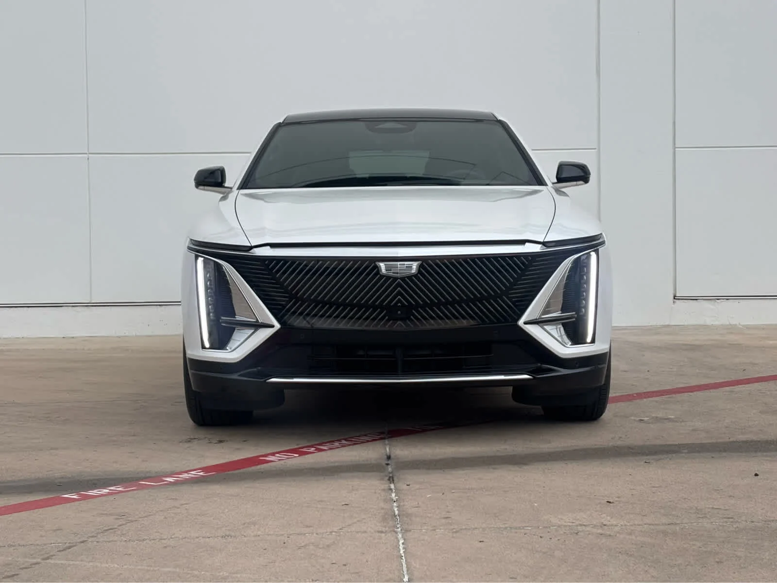 Certified 2024 Cadillac LYRIQ Tech with VIN 1GYKPMRK2RZ129294 for sale in Grapevine, TX