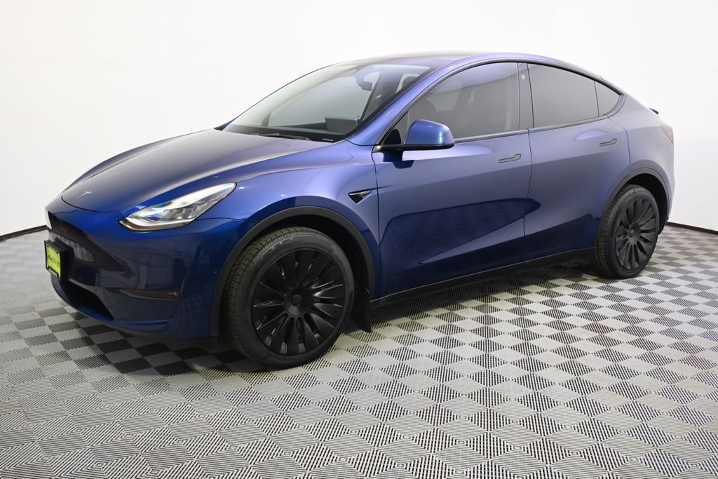 Used 2022 Tesla Model Y Long Range with VIN 7SAYGDEE2NA017482 for sale in St. Louis Park, Minnesota