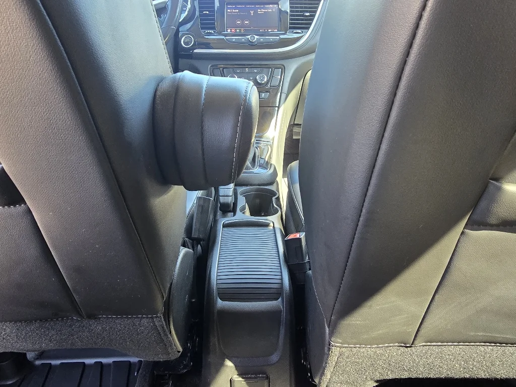 Used 2022 Summit White Buick Preferred image 29