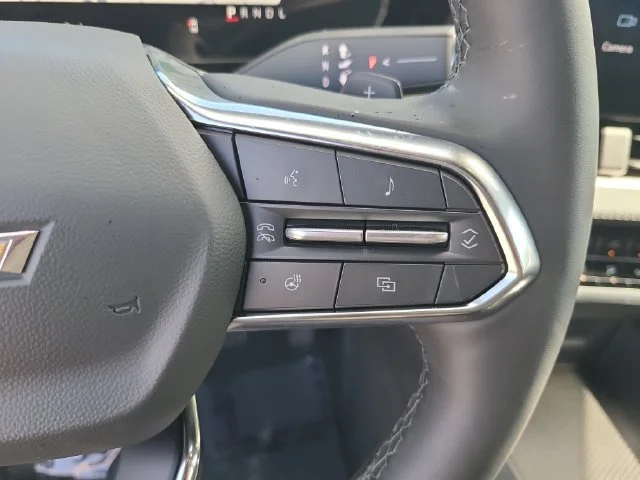 New 2027 Summit White Chevrolet LT image 28