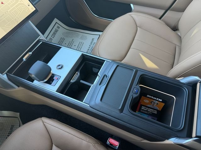 New 2026 Santorini Black Land Rover SE image 24