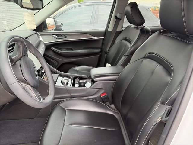 2023 Jeep Grand Cherokee Limited's photo