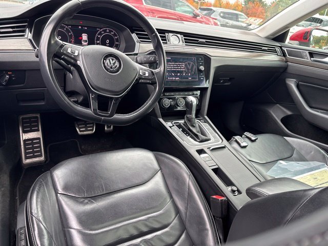 Used 2019 Red Volkswagen 2.0T SEL image 13