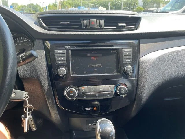Used 2020 Black Nissan S image 13