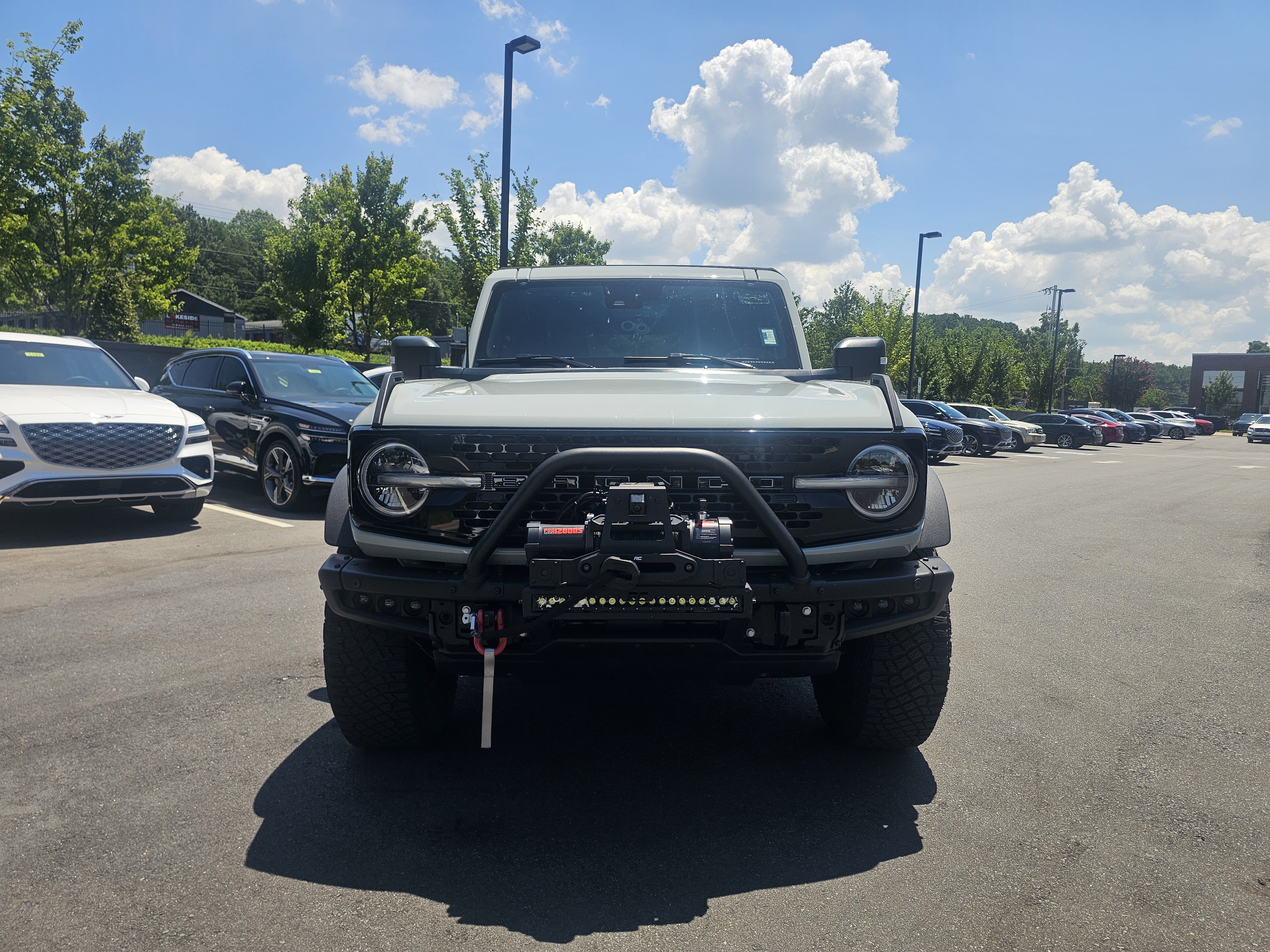Used 2023 Cactus Gray Ford Wildtrak image 2