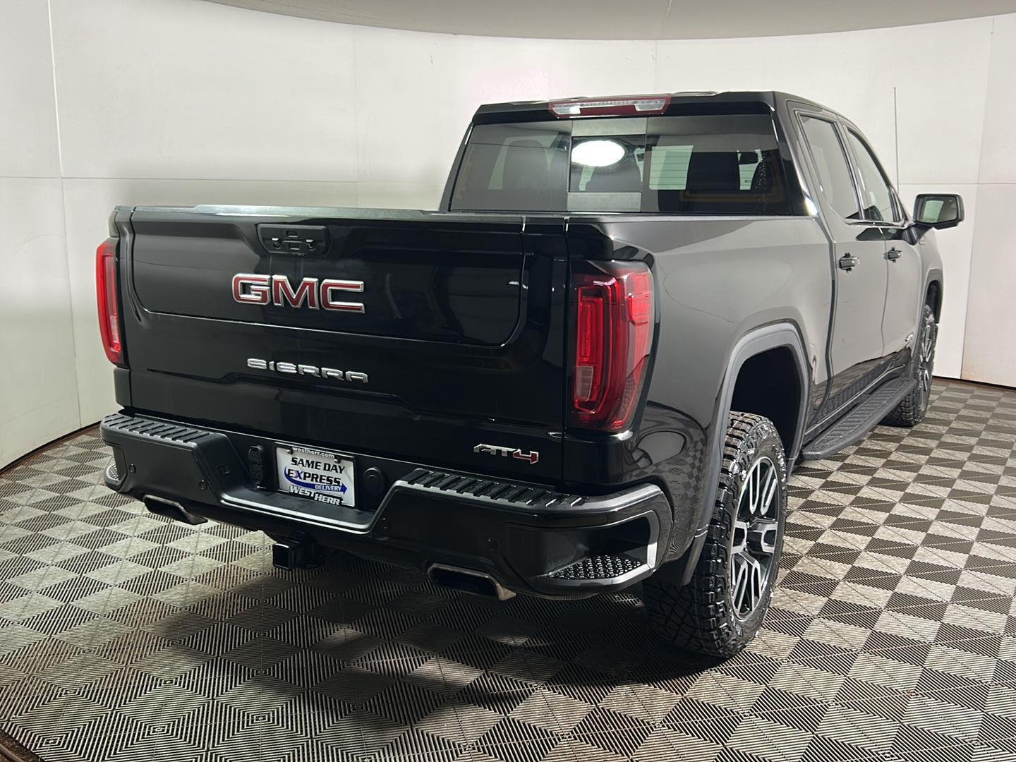 Used 2022 Onyx Black GMC AT4 image 7