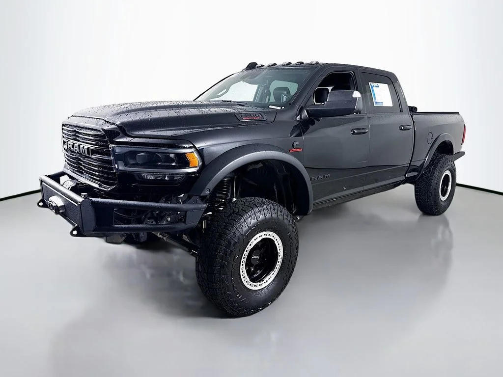 Used 2021 Diamond Black Ram Laramie image 10