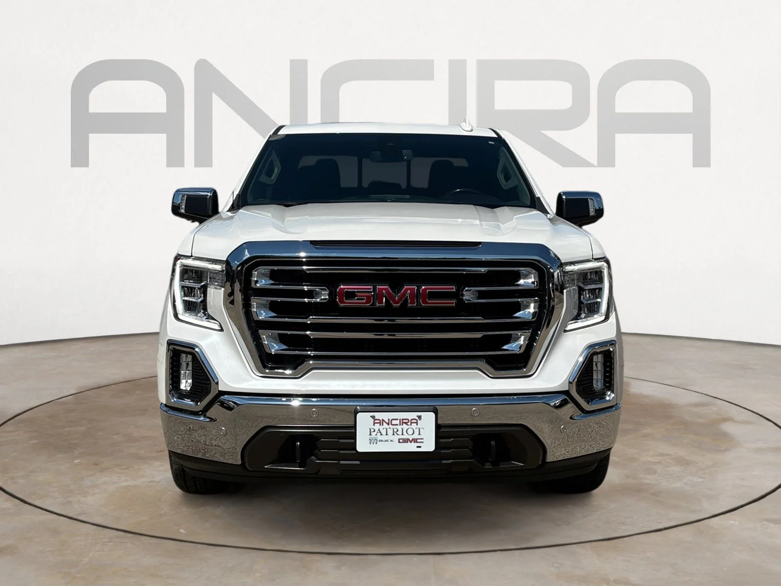 Used 2021 White Frost Tricoat GMC SLT image 5