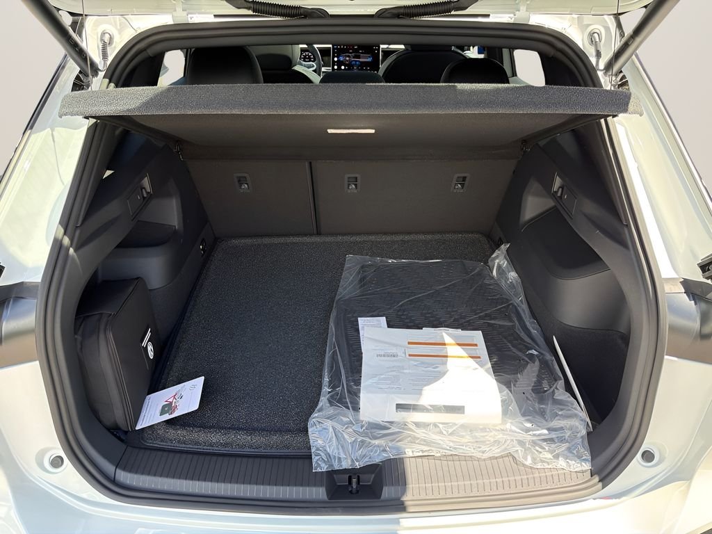 New 2026 Opal White w/Deep Black Roof Volkswagen 2.0T SE R-Line Black image 24