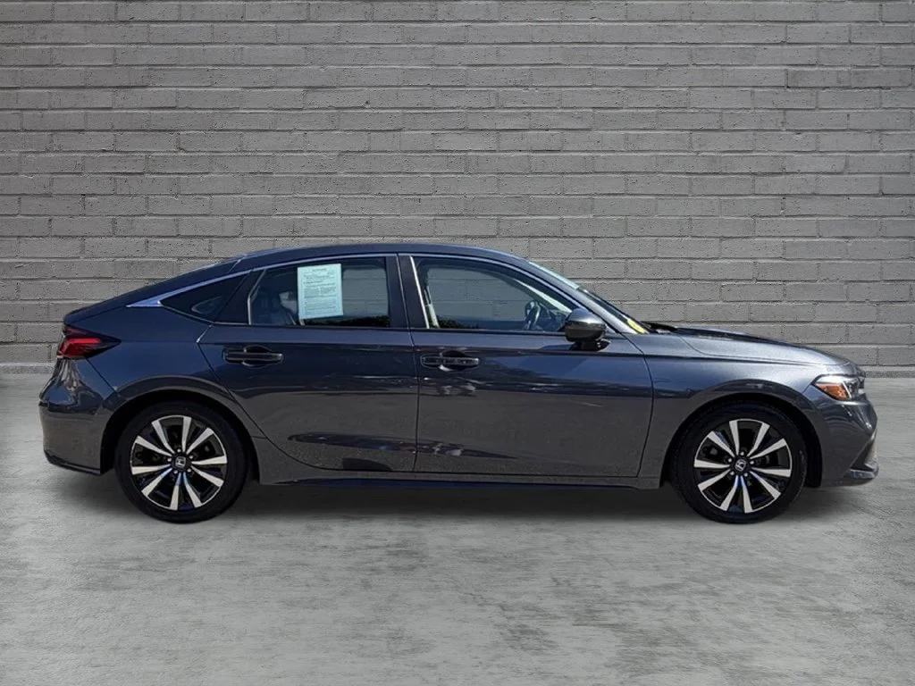 2024 Honda Civic Hatchback EX-L - Photo 8