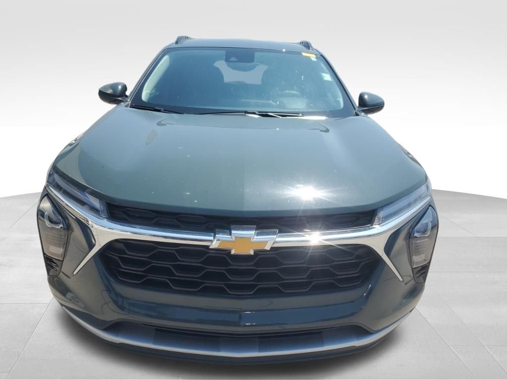 Used 2025 Gray Chevrolet LT image 10