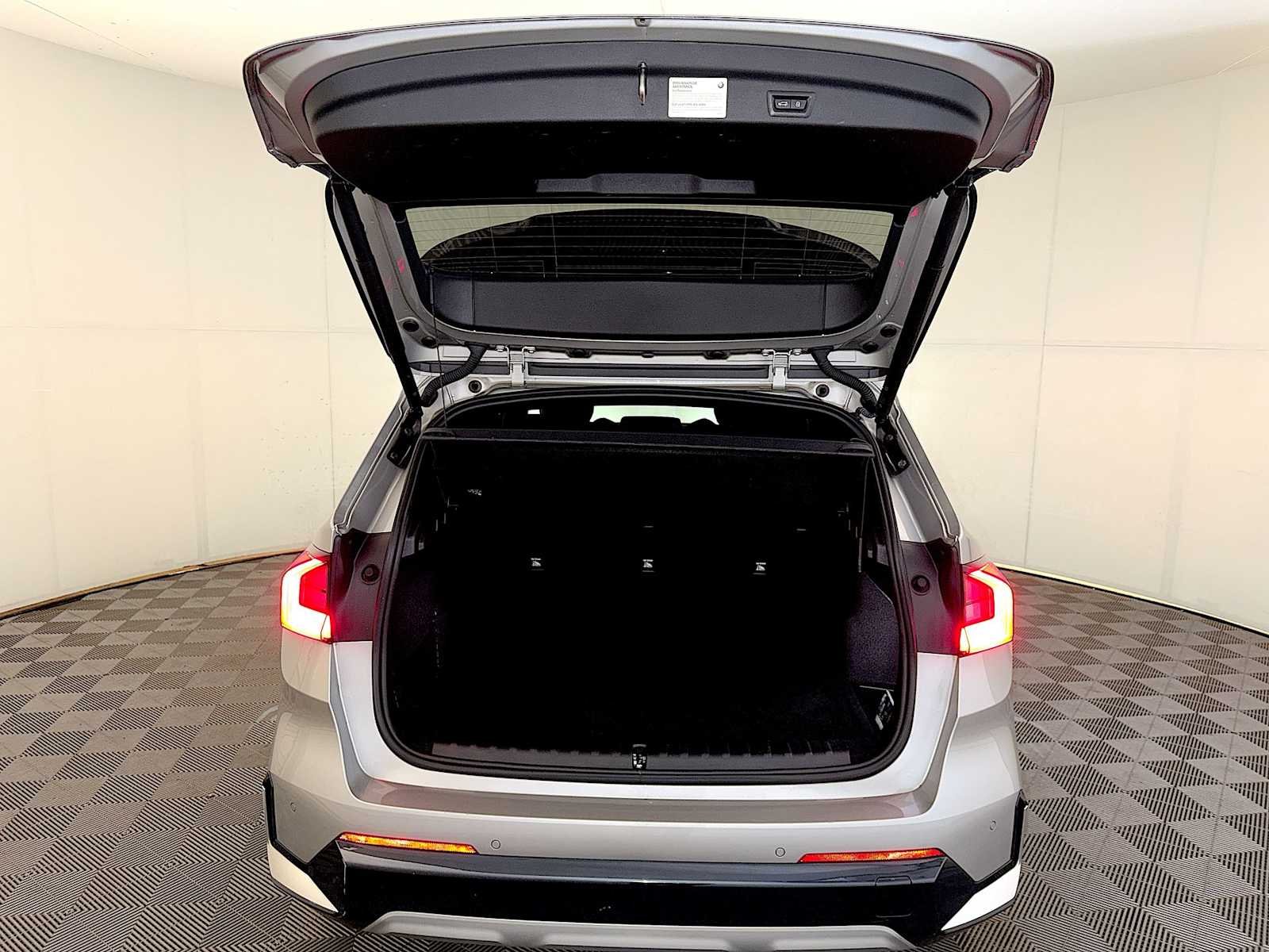 2024 BMW X1 28i - Photo 21