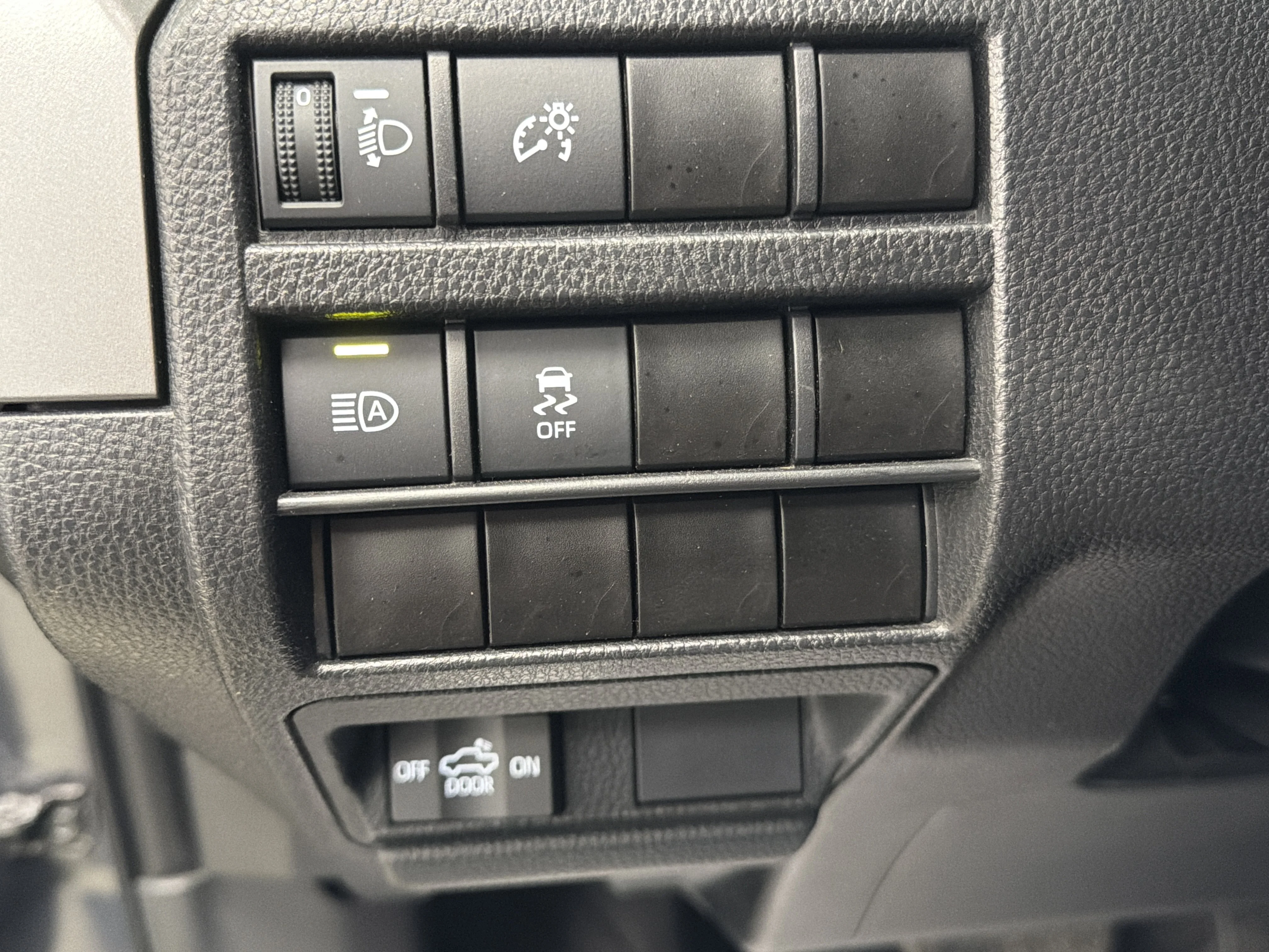 2024 Toyota Tacoma SR5 - Photo 24