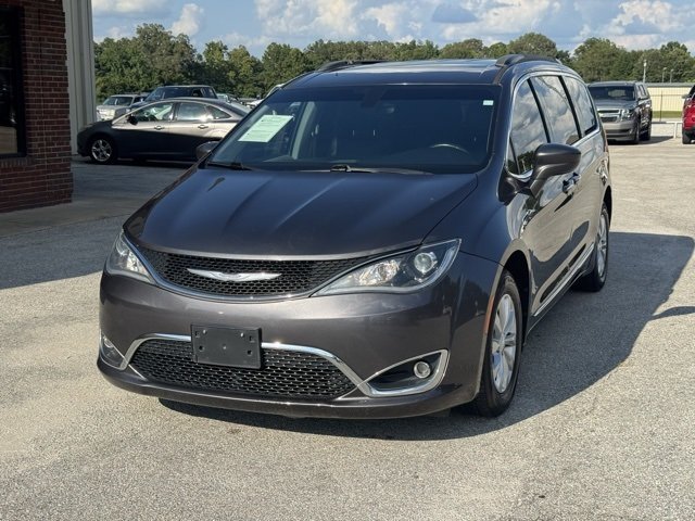 2017 Chrysler Pacifica Touring L photo 4