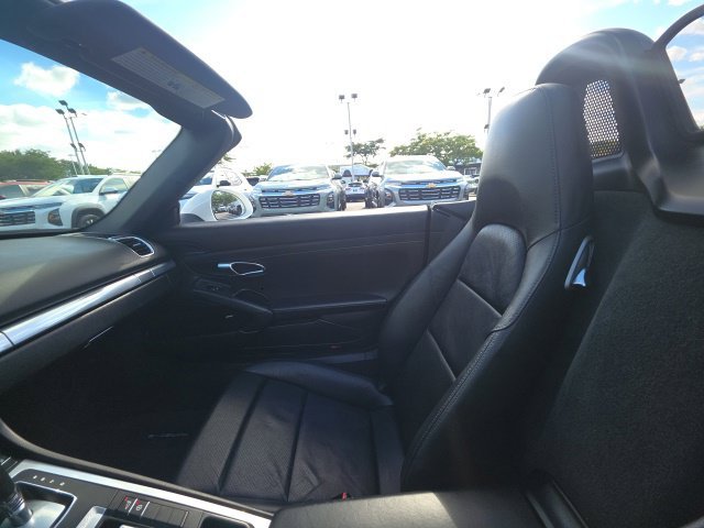 Used 2016 White Porsche  image 22