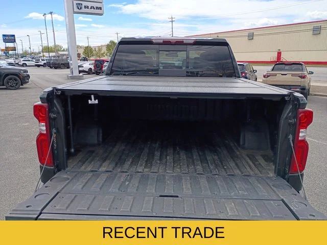 Used 2022 Black Chevrolet ZR2 image 20