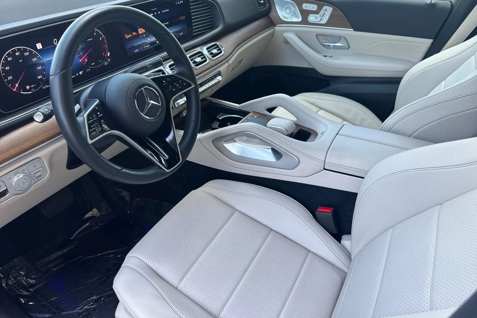 Certified Used 2026 White Mercedes-Benz GLE 450 image 10