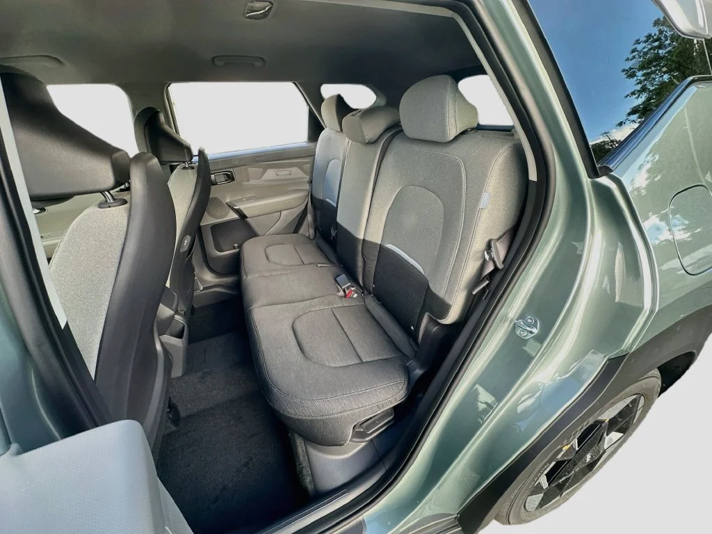 New 2027 Iceberg Green Kia S image 22