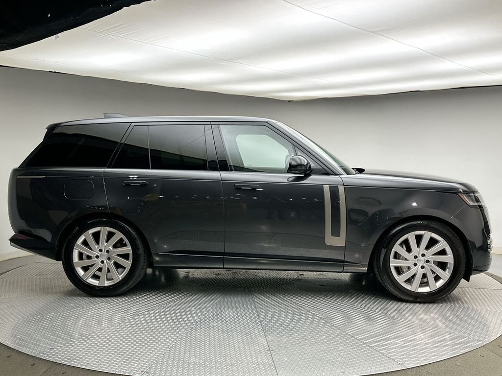 Certified Used 2025 Carpathian Gray Premium Metallic Land Rover SE image 14