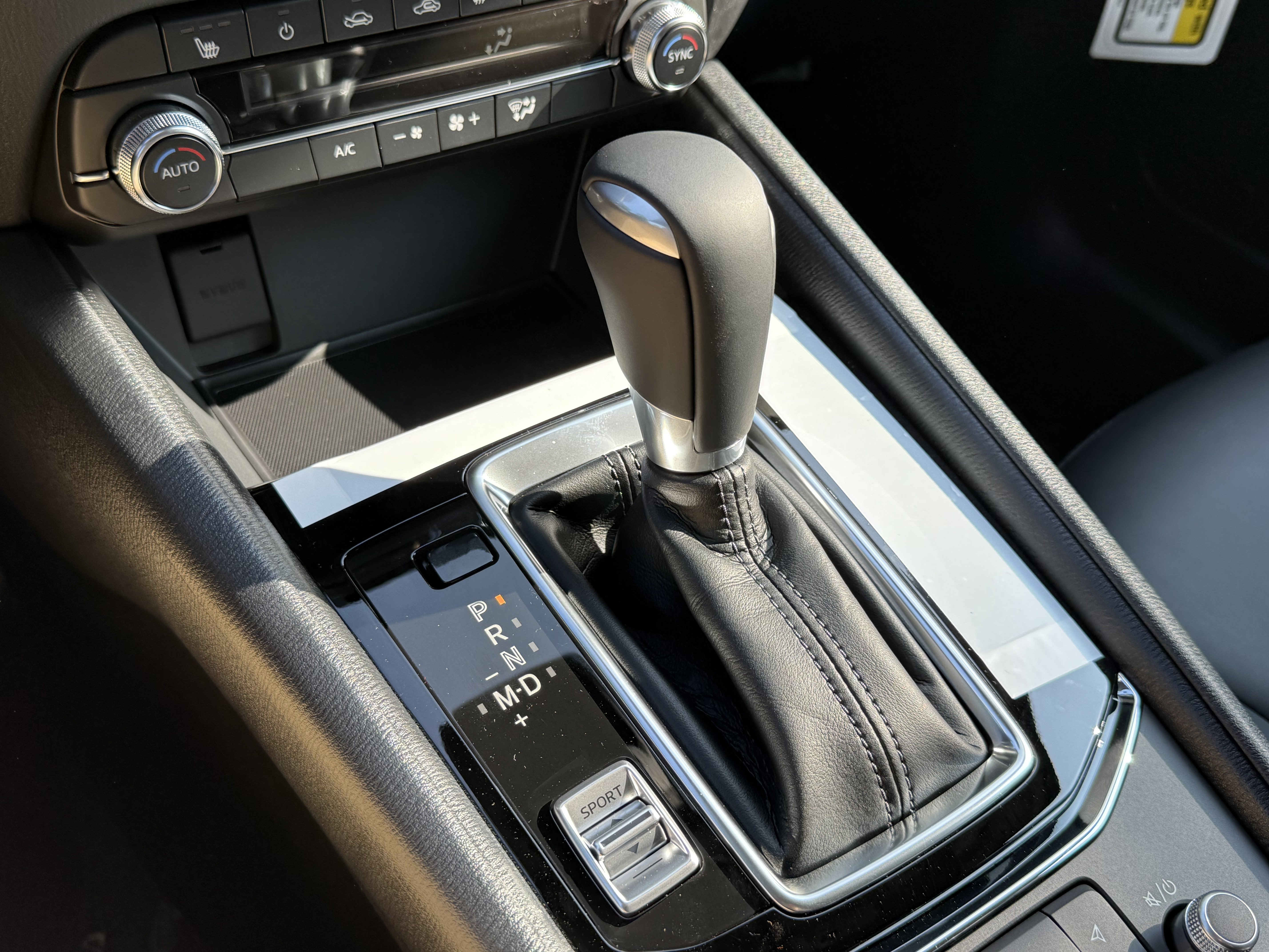 2025 Mazda CX-5 S Select Package - Photo 17