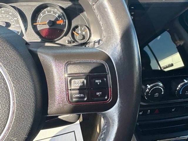 Used 2016 White Jeep Latitude image 23