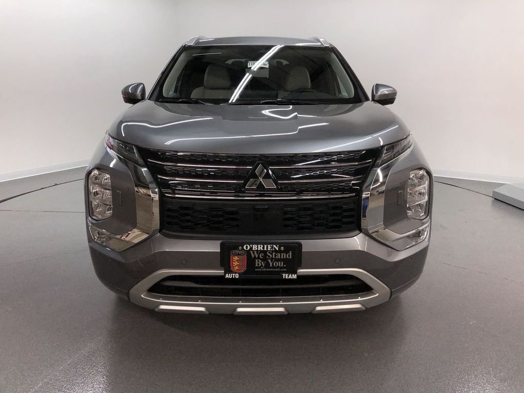 Used 2022 Grey Mitsubishi SEL image 36