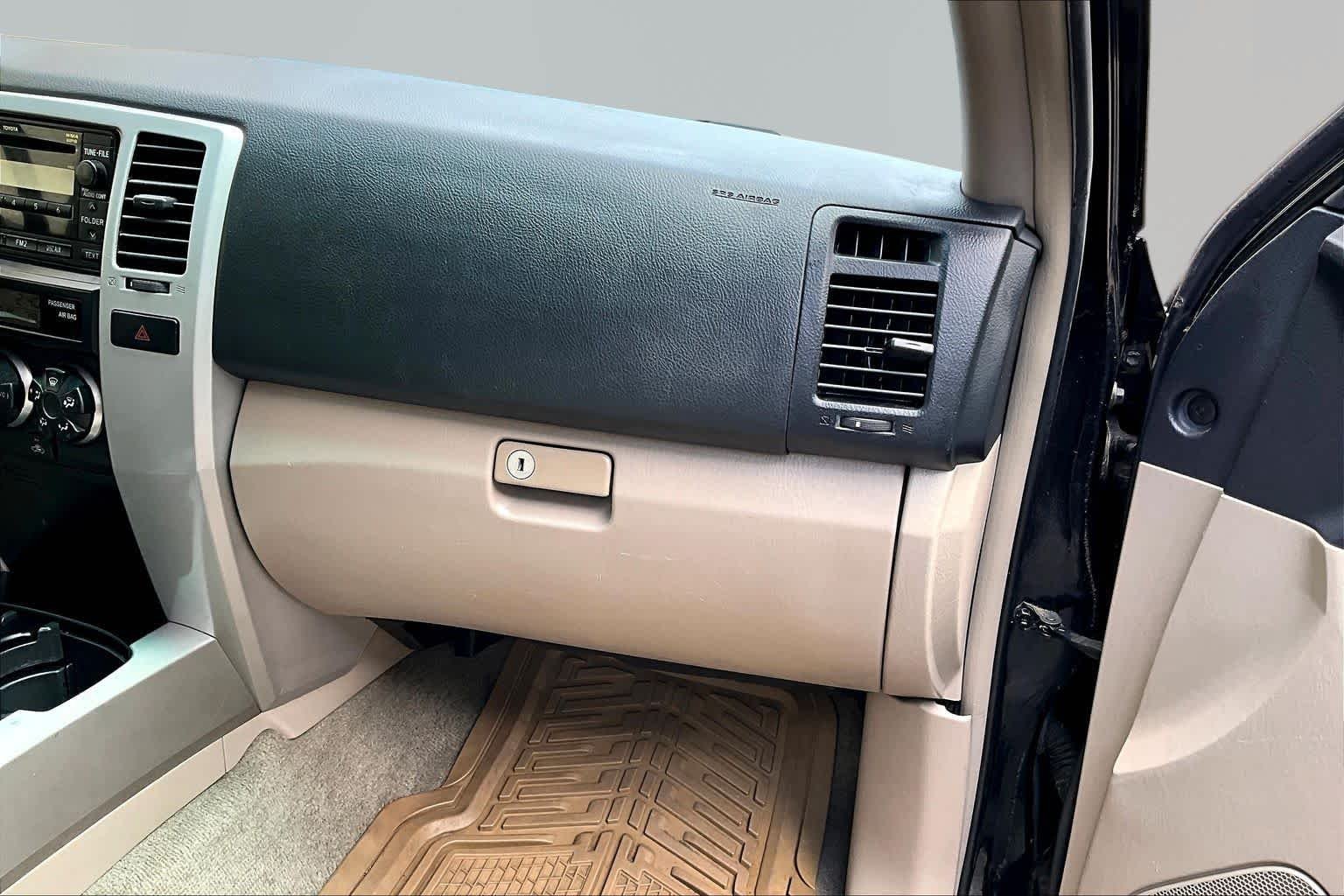 Used 2008 Black Toyota SR5 image 18