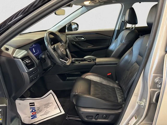 Certified Used 2023 Champagne Silver Metallic Super Black Nissan Platinum image 9