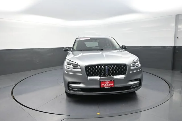Used 2022 Silver Lincoln Grand Touring image 40