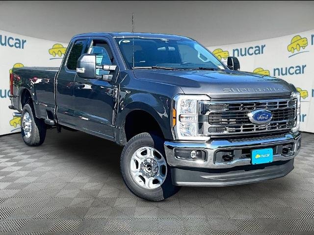 New 2026 Carbonized Gray Metallic Ford XLT image 16
