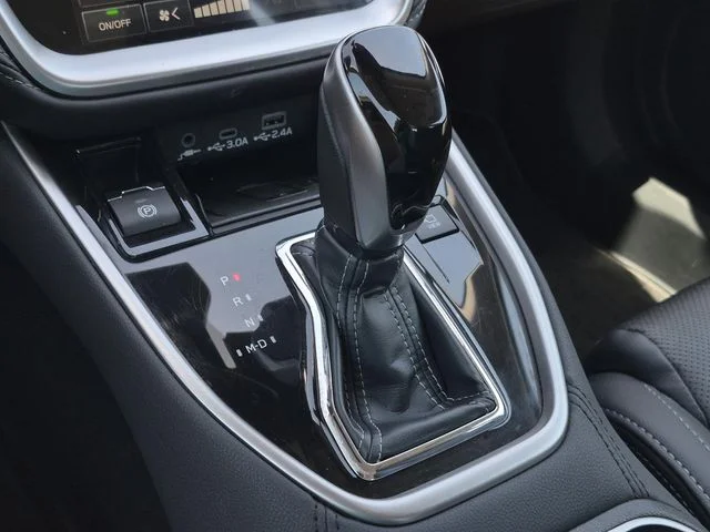 Used 2025 Ice Silver Metallic Subaru Touring XT image 27
