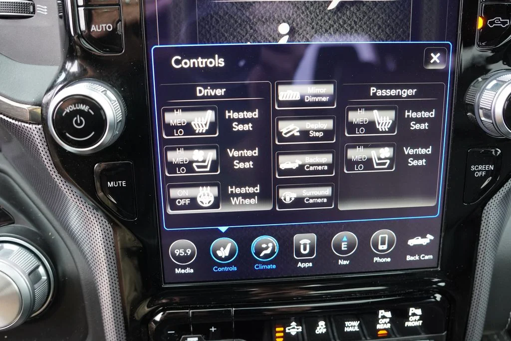 Certified Used 2019 Black Ram Limited image 31