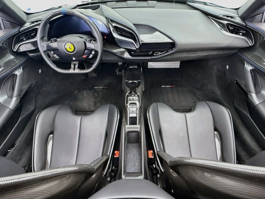 Used 2022 Blu Corsa Ferrari  image 24