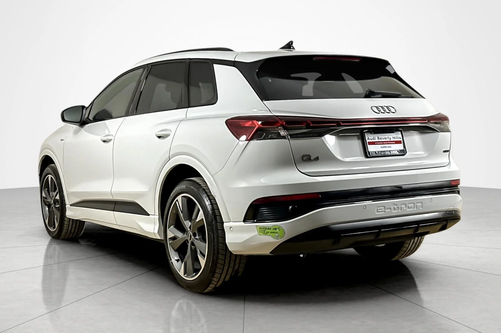 Certified Used 2023 Glacier White Metallic Audi Premium Plus 50 quattro image 3
