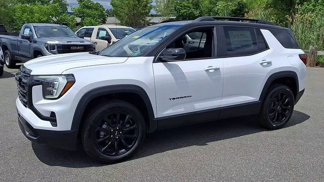New 2026 Summit White GMC Elevation image 6