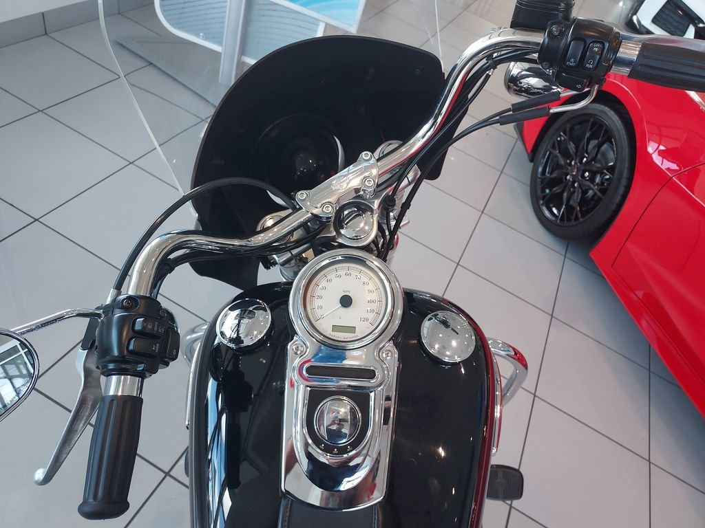 Used 2009 Black Harley-Davidson  image 16