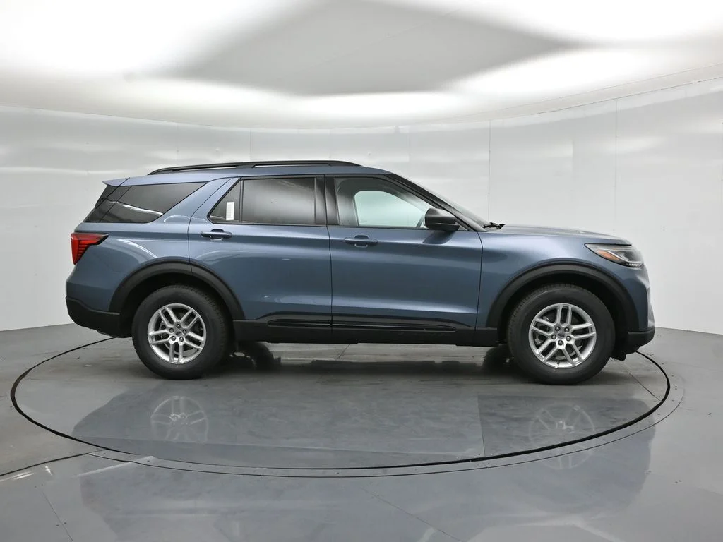 New 2026 Vapor Blue Metallic Ford Active image 24