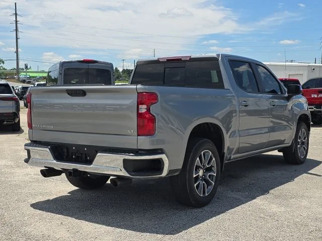 Used 2025 Gray Chevrolet LT image 5