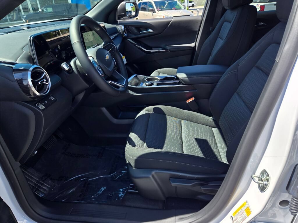 2026 Chevrolet Equinox LT - Photo 15