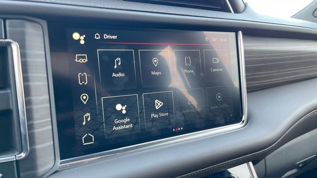 2024 GMC YUKON - Image 12