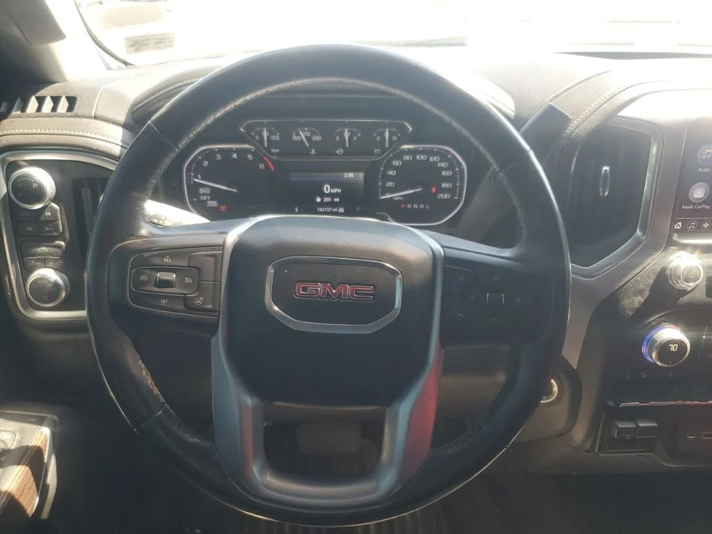Used 2019  GMC SLE image 22