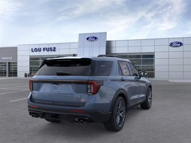 2026 Ford Explorer ST - Photo 8