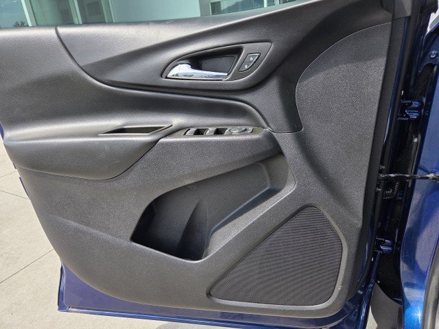 Used 2023 BLUE GLOW METALLIC Chevrolet LT image 9