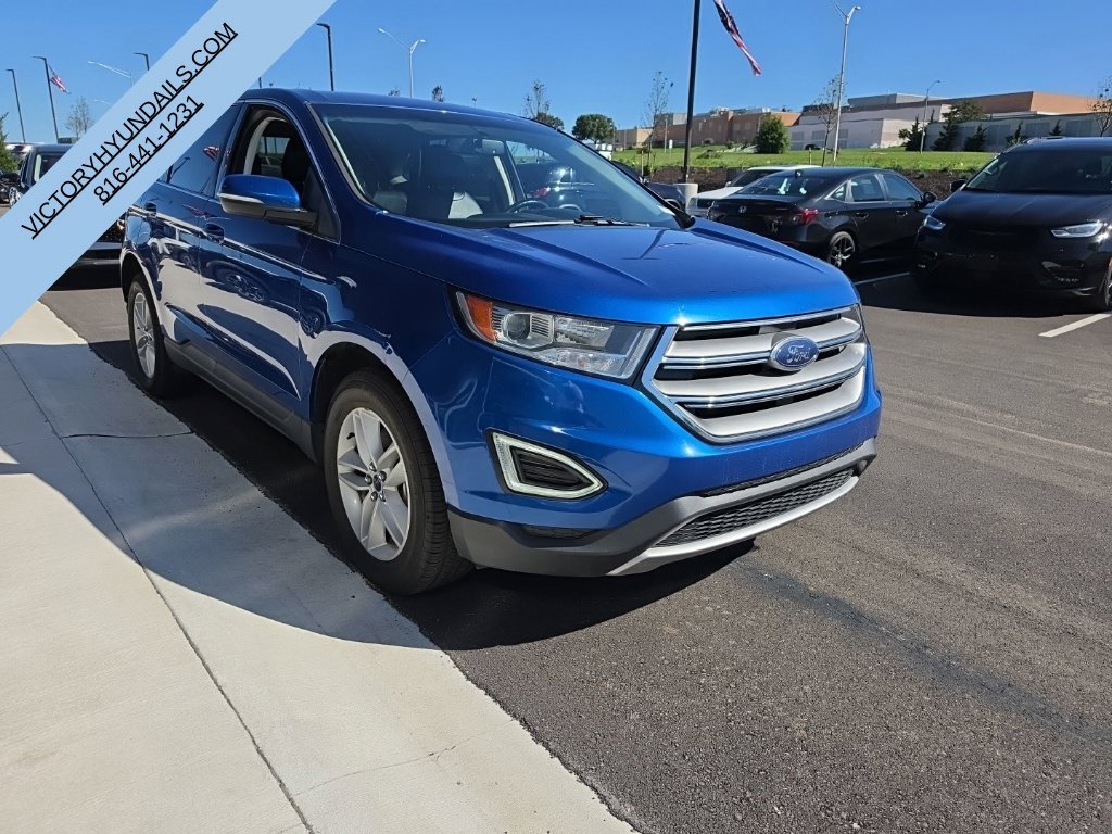 Used 2018 Blue Ford SEL image 8