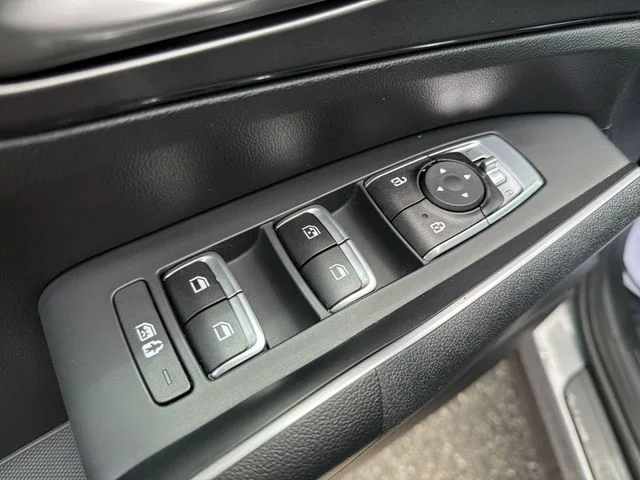 Certified Used 2023 Silver Kia S image 13