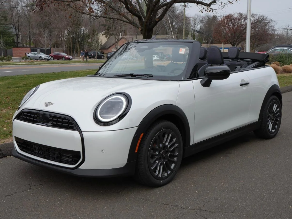 2026 MINI Convertible Cooper Signature's photo