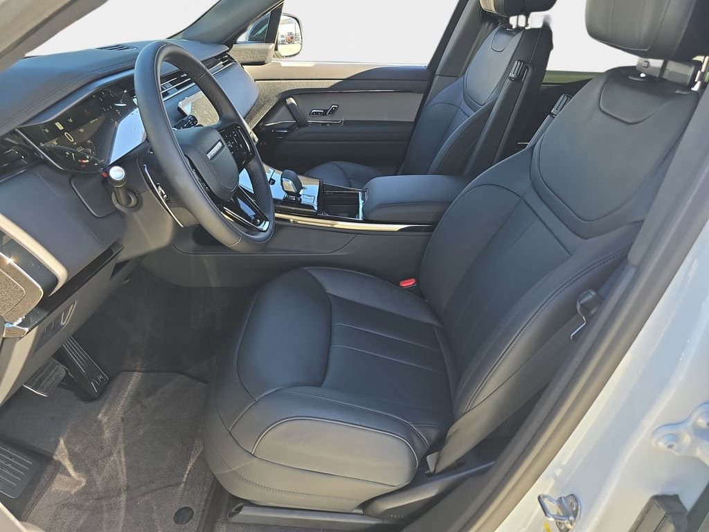 New 2026 Fuji White Land Rover Dynamic SE image 16