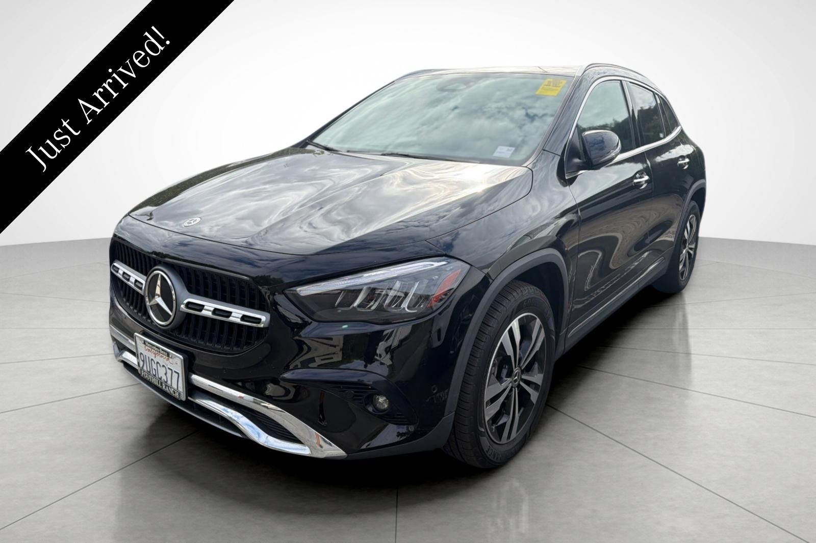 Used 2025  Mercedes-Benz GLA 250 image 1